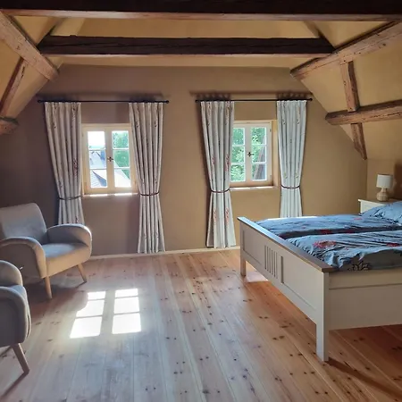 Zur Wilhelmine - Landgut 1779 度假居 Cunewalde